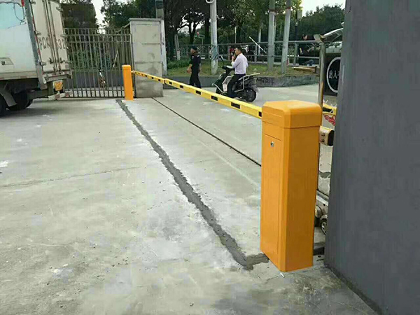 藍牙系統(tǒng)開門道閘