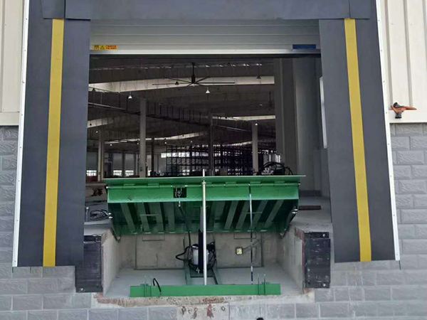 電動(dòng)升降卸貨平臺