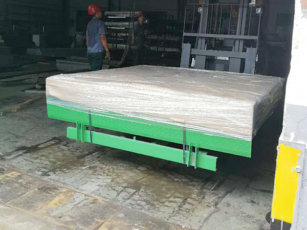 電動(dòng)升降卸貨平臺