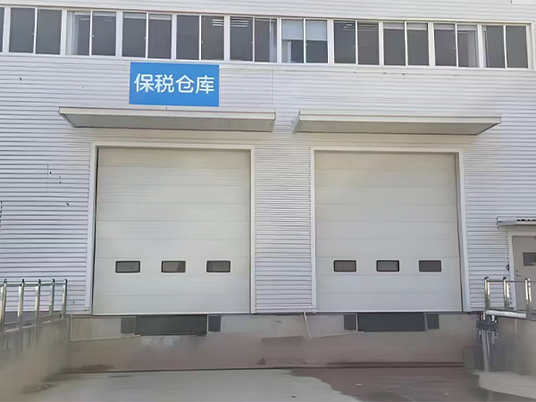 工業(yè)滑升門(mén)